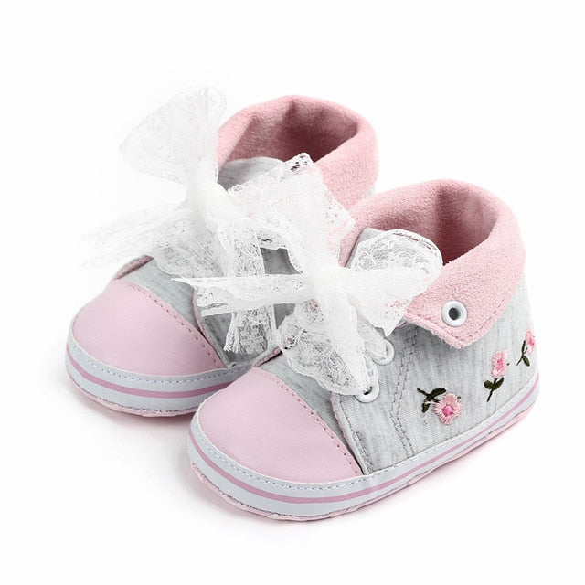 Baby  White Floral Embroidered Shoe